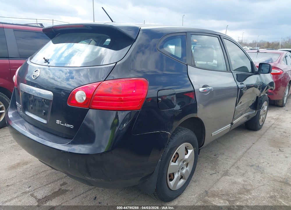2013 NISSAN ROGUE S VIN: JN8AS5MT0DW547180