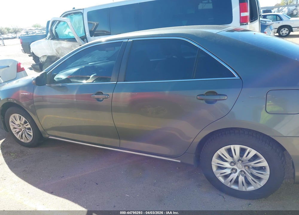 2013 TOYOTA CAMRY HYBRID LE VIN: 4T1BD1FK5DU084208