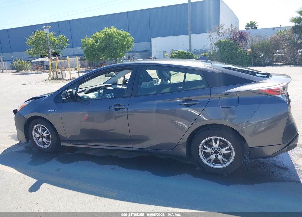2016 TOYOTA PRIUS THREE TOURING VIN: JTDKARFU3G3016139