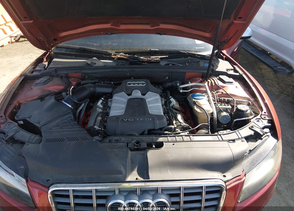 2010 AUDI S5 3.0 PREMIUM PLUS VIN: WAUCGAFH4AN021091