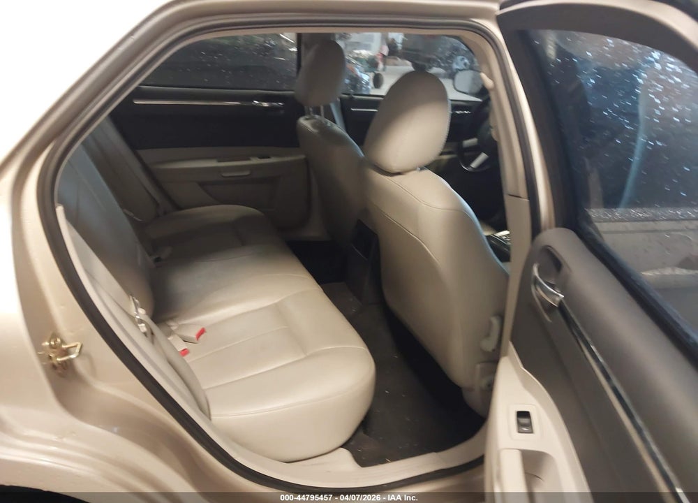 2006 CHRYSLER 300 TOURING VIN: 2C3KA53G16H226407