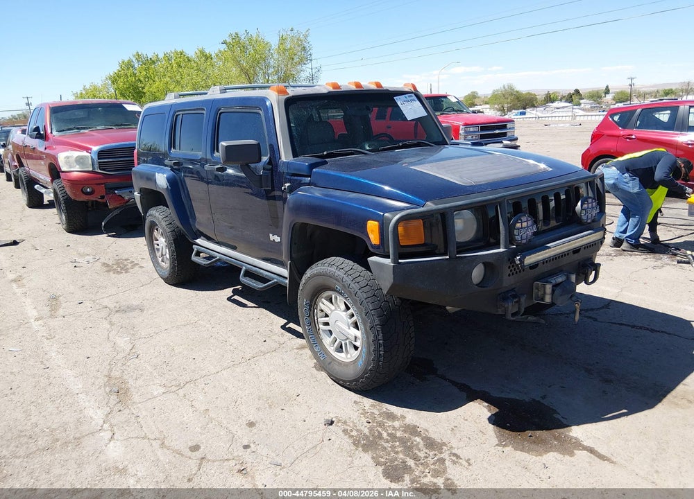 2007 HUMMER H3 SUV VIN: 5GTDN13E878219003