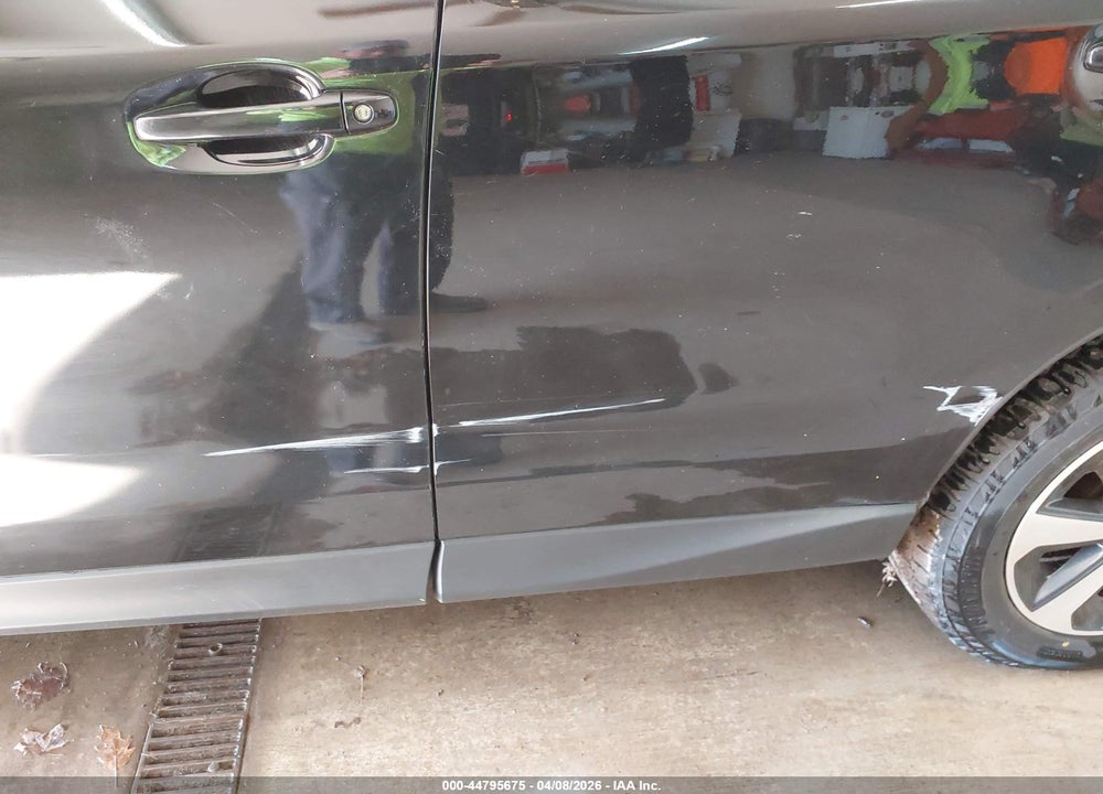 2018 SUBARU FORESTER 2.5I PREMIUM VIN: JF2SJAEC3JH602989