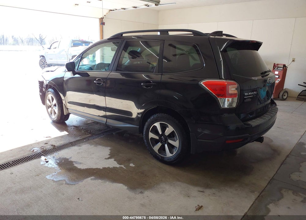 2018 SUBARU FORESTER 2.5I PREMIUM VIN: JF2SJAEC3JH602989