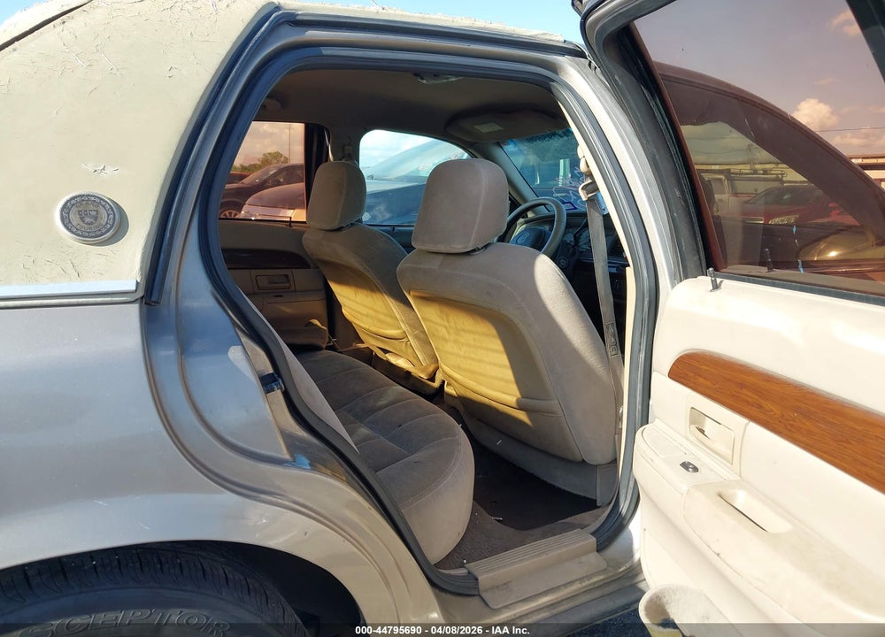 2003 MERCURY GRAND MARQUIS GS VIN: 2MEFM74W63X613637