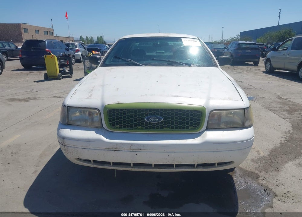 2002 FORD CROWN VICTORIA COMMERCIAL STANDARD VIN: 2FAFP72WX2X130281