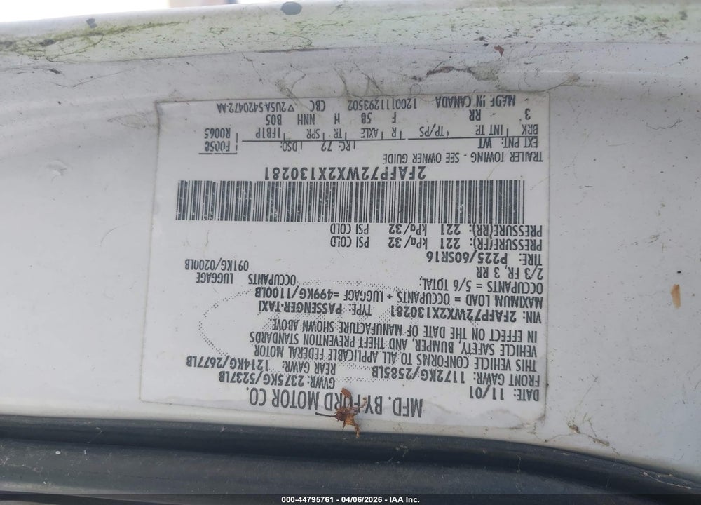 2002 FORD CROWN VICTORIA COMMERCIAL STANDARD VIN: 2FAFP72WX2X130281