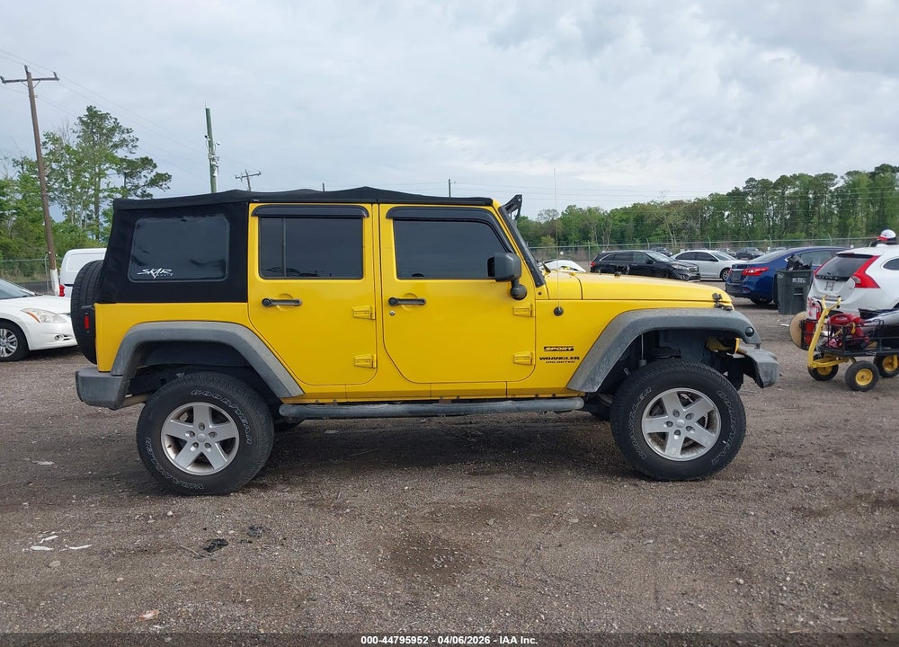 2015 JEEP WRANGLER UNLIMITED SPORT VIN: 1C4BJWDG3FL614614