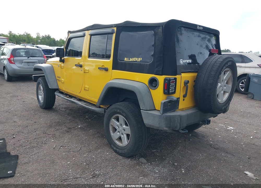 2015 JEEP WRANGLER UNLIMITED SPORT VIN: 1C4BJWDG3FL614614
