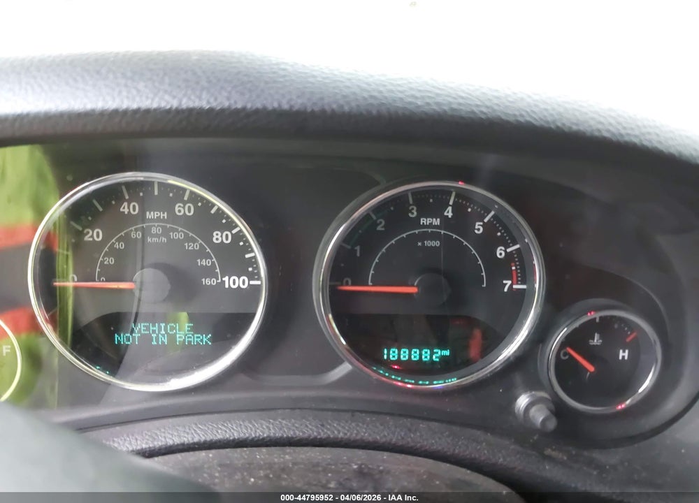 2015 JEEP WRANGLER UNLIMITED SPORT VIN: 1C4BJWDG3FL614614