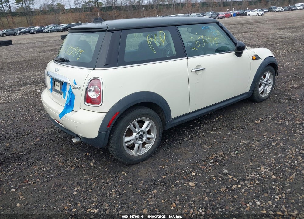 2013 MINI HARDTOP COOPER VIN: WMWSU3C50DT549365