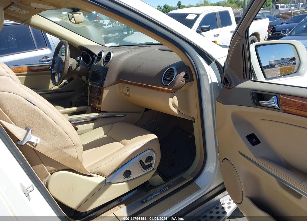 2009 MERCEDES-BENZ GL 450 4MATIC VIN: 4JGBF71E79A460124