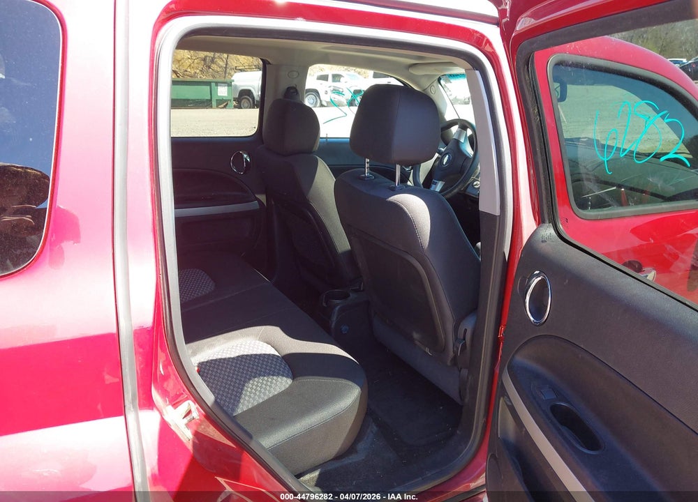2010 CHEVROLET HHR LT VIN: 3GNBABDB0AS570837