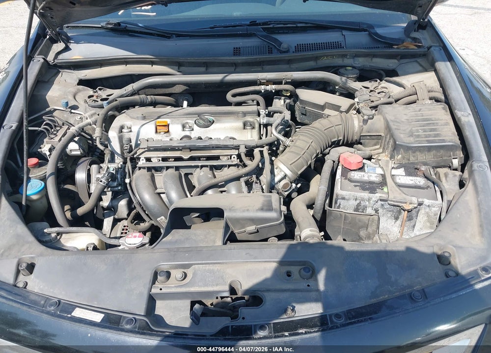 2010 HONDA ACCORD 2.4 LX-S VIN: 1HGCS1B35AA002764