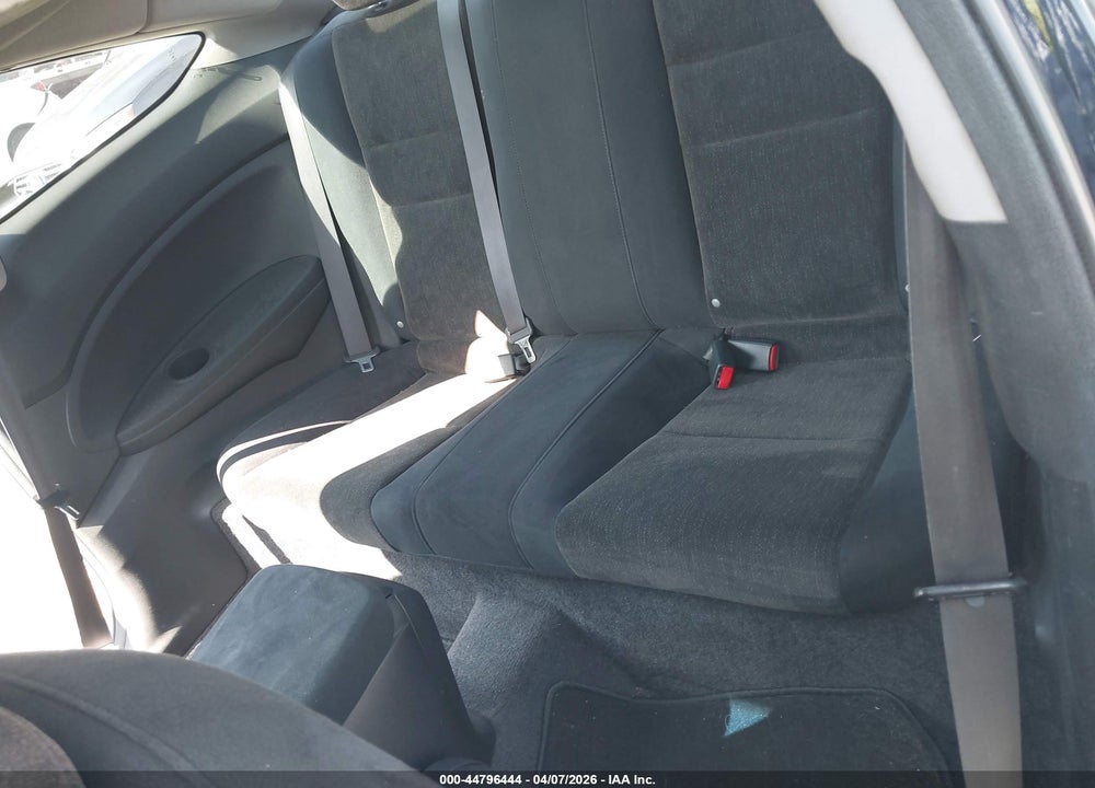 2010 HONDA ACCORD 2.4 LX-S VIN: 1HGCS1B35AA002764