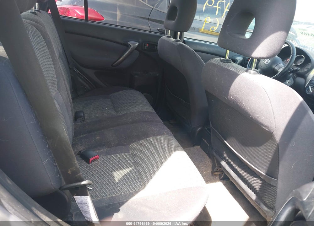 2005 TOYOTA RAV4 VIN: JTEGD20V750074108
