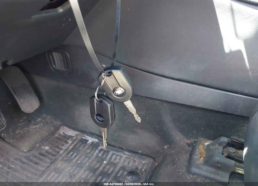 2014 FORD TAURUS SEL VIN: 1FAHP2E86EG119068
