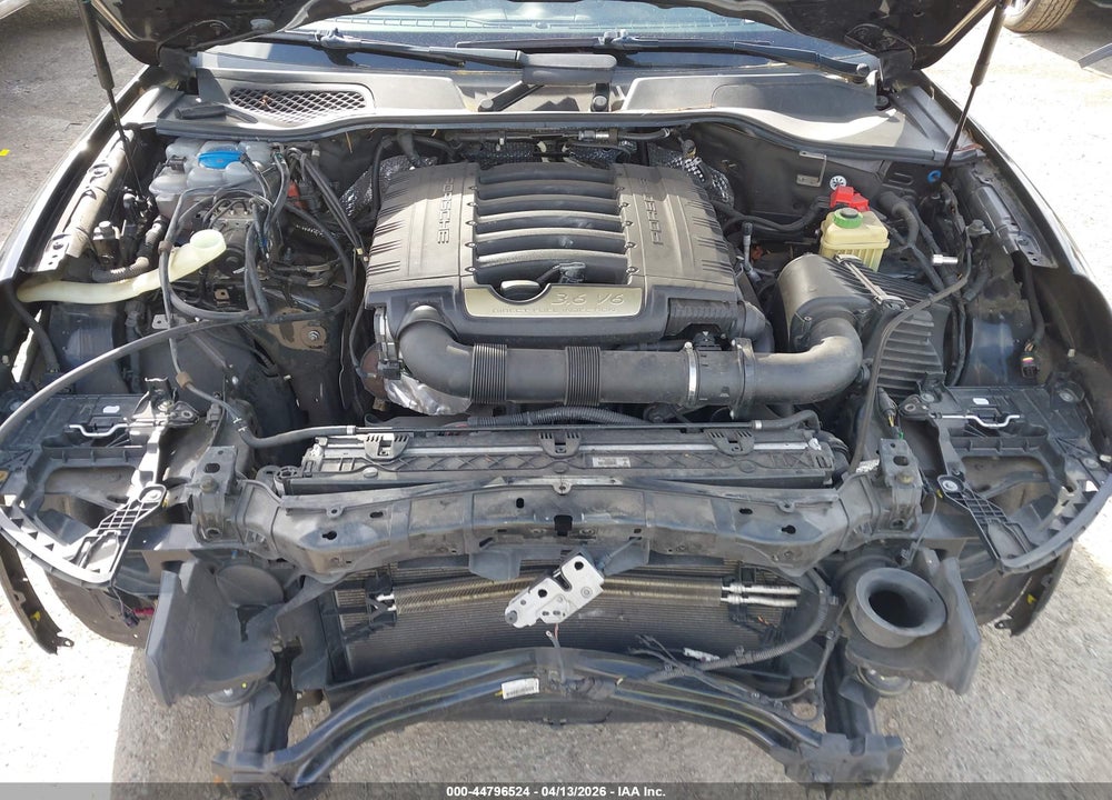 2018 PORSCHE CAYENNE PLATINUM EDITION VIN: WP1AA2A26JKA06497