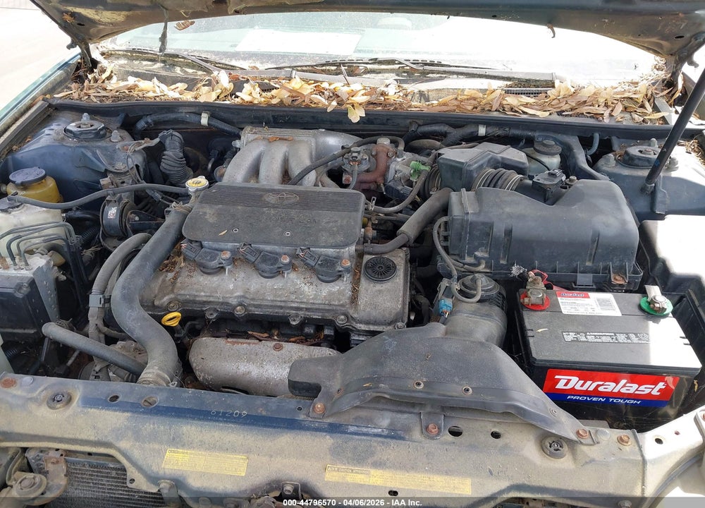 2002 TOYOTA CAMRY XLE V6 VIN: 4T1BF30K82U509318