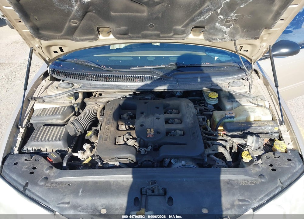 2000 CHRYSLER 300M VIN: 2C3HE66GXYH392511