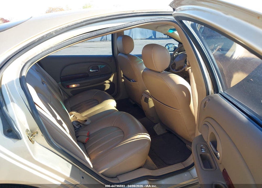 2000 CHRYSLER 300M VIN: 2C3HE66GXYH392511