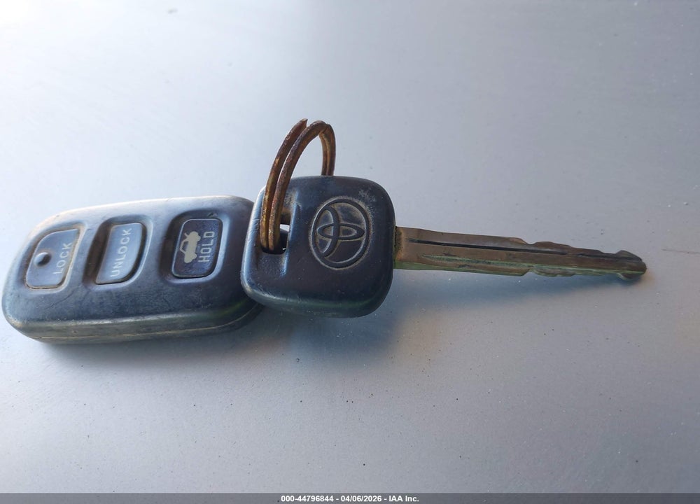 2006 TOYOTA CAMRY LE VIN: 4T1BE32K26U156757