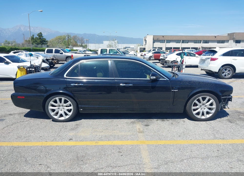 2008 JAGUAR XJ XJ8 VIN: SAJWA71B08SH21665