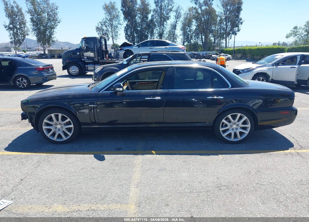 2008 JAGUAR XJ XJ8 VIN: SAJWA71B08SH21665