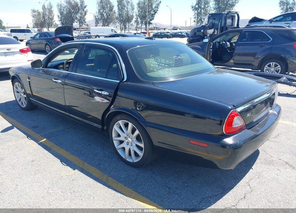 2008 JAGUAR XJ XJ8 VIN: SAJWA71B08SH21665