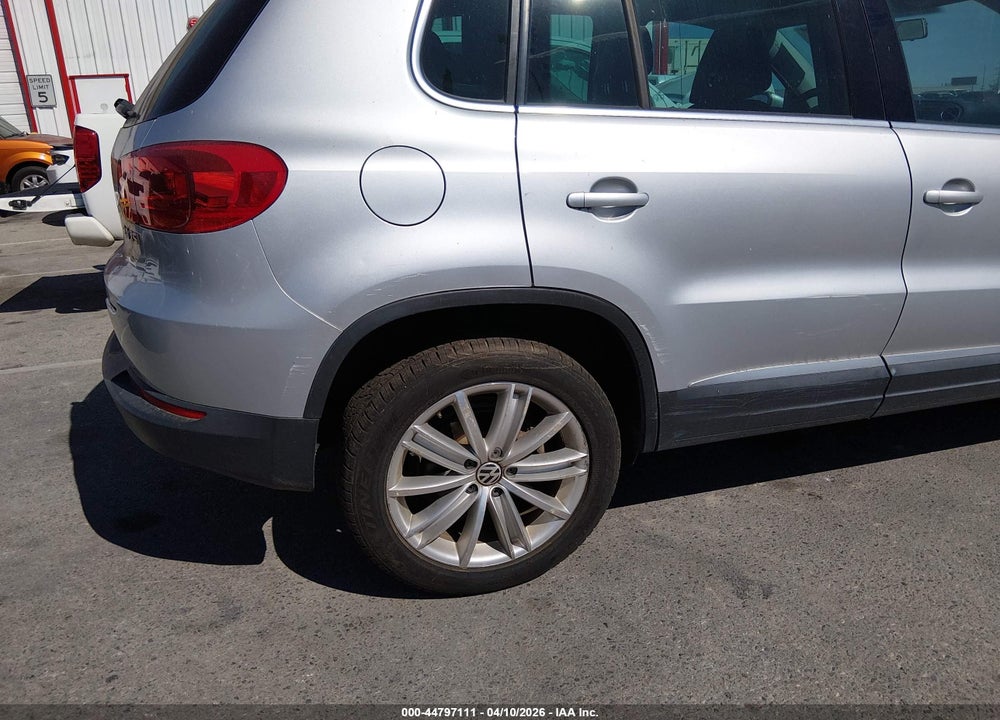 2012 VOLKSWAGEN TIGUAN SE VIN: WVGAV7AX5CW544842