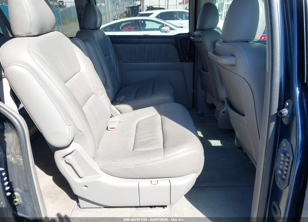 2003 HONDA ODYSSEY EX-L VIN: 5FNRL18043B076660