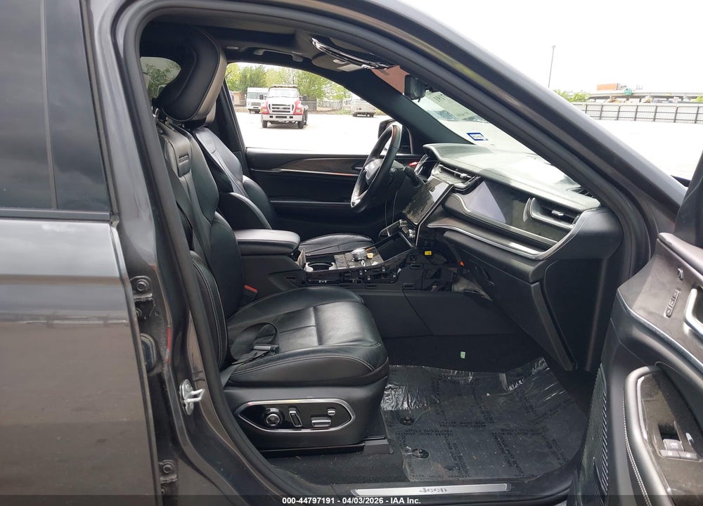 2023 JEEP GRAND CHEROKEE L OVERLAND VIN: 1C4RJKDT2P8720304