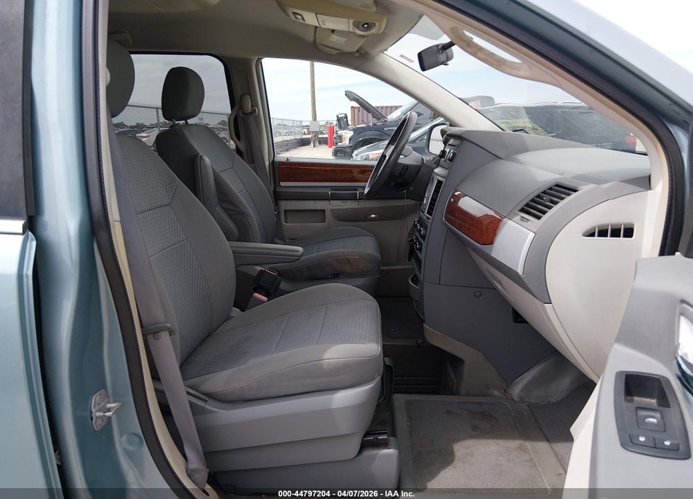 2009 CHRYSLER TOWN & COUNTRY TOURING VIN: 2A8HR54169R584893