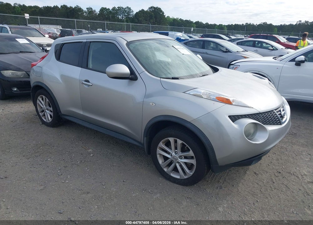 2011 NISSAN JUKE SV VIN: JN8AF5MV3BT008301
