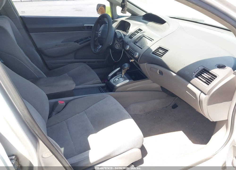 2006 HONDA CIVIC LX VIN: 1HGFA16556L017613