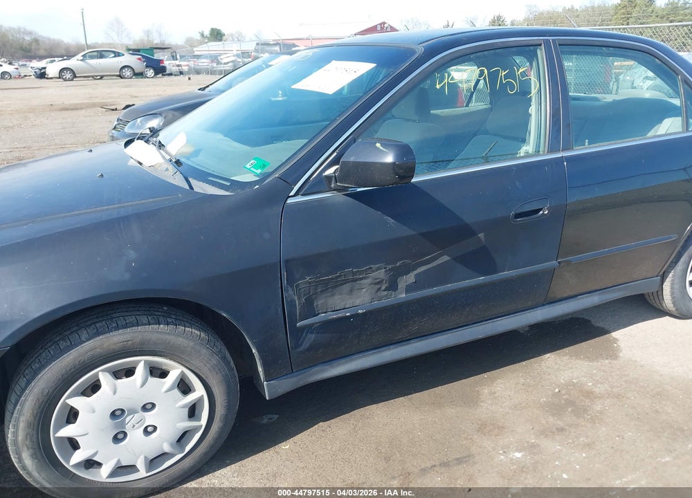2001 HONDA ACCORD 2.3 LX VIN: JHMCG66571C003555