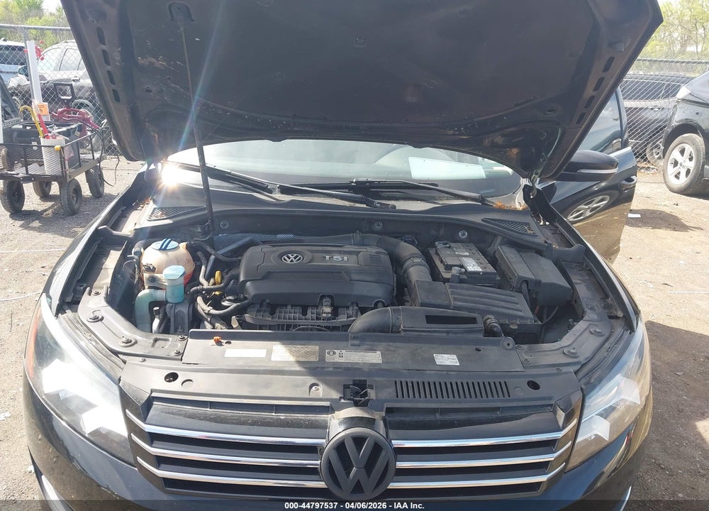 2015 VOLKSWAGEN PASSAT 1.8T LIMITED EDITION VIN: 1VWAT7A38FC110408