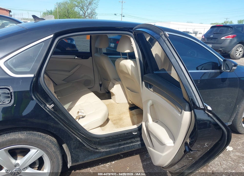 2015 VOLKSWAGEN PASSAT 1.8T LIMITED EDITION VIN: 1VWAT7A38FC110408