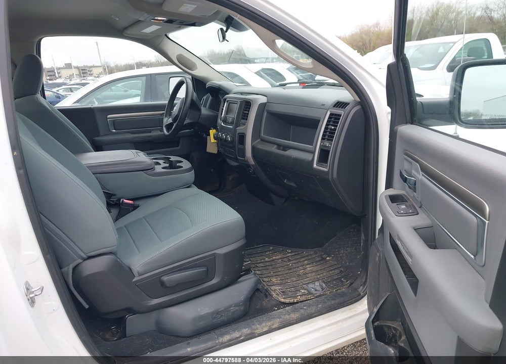 2017 RAM 1500 TRADESMAN  4X4 8' BOX VIN: 3C6JR7DG7HG585278