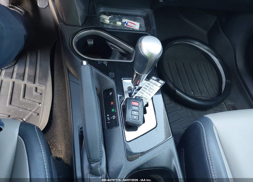 2017 TOYOTA RAV4 HYBRID LIMITED VIN: JTMDJREV6HD101958