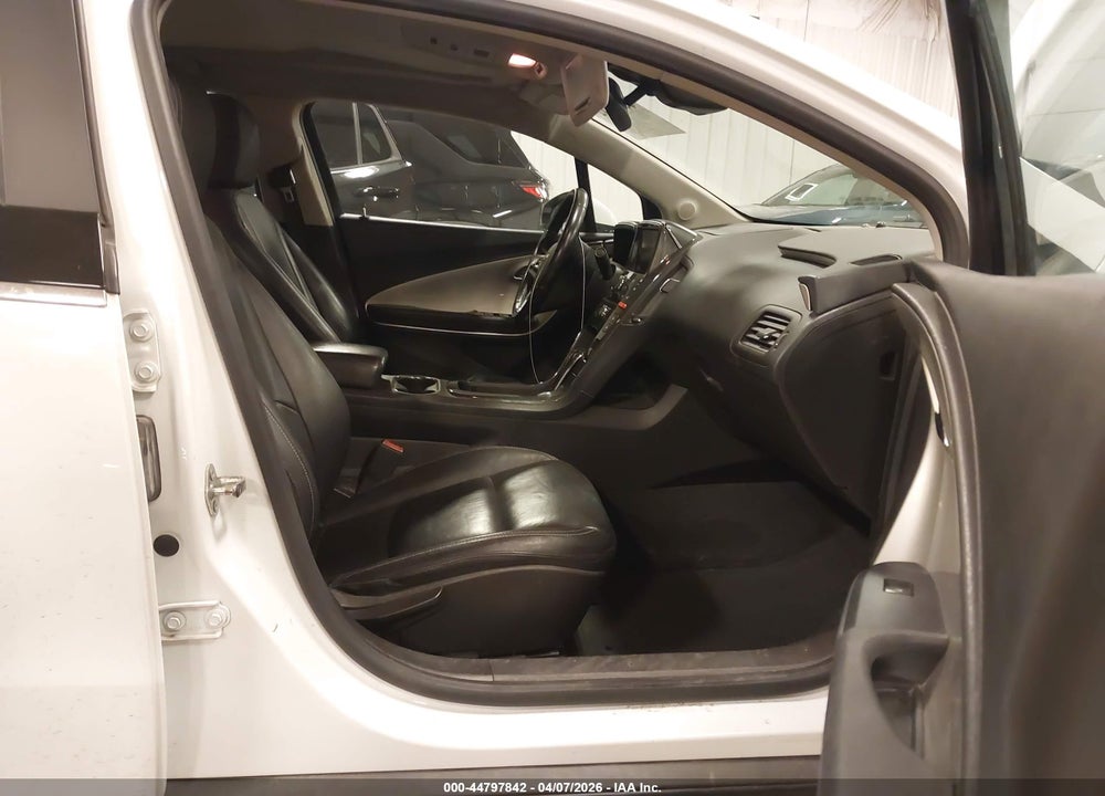 2013 CHEVROLET VOLT VIN: 1G1RB6E49DU122489