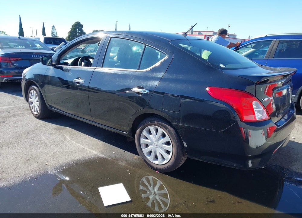 2018 NISSAN VERSA 1.6 SV VIN: 3N1CN7AP4JL853396