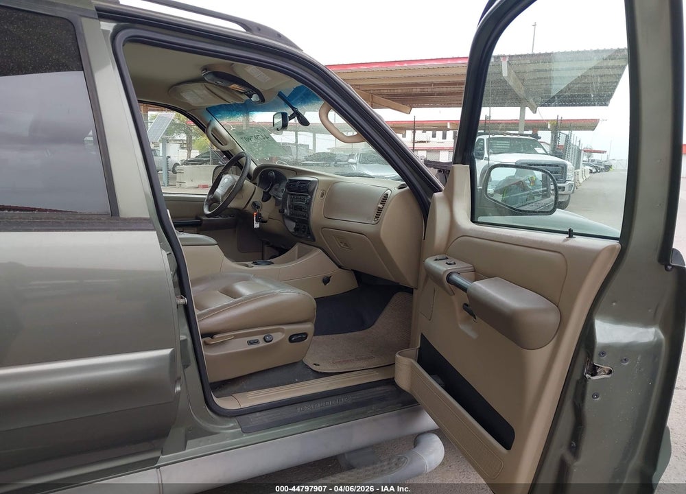 2003 FORD EXPLORER SPORT TRAC XLS/XLT VIN: 1FMZU67EX3UA10110