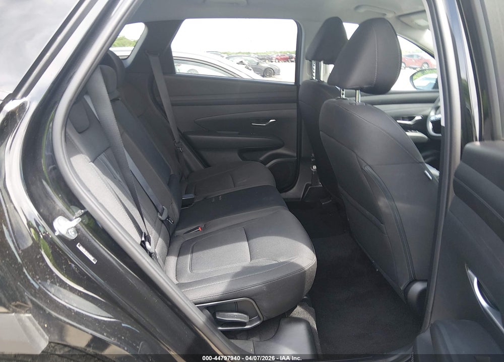 2026 HYUNDAI TUCSON SEL VIN: 5NMJBCDE1TH617689