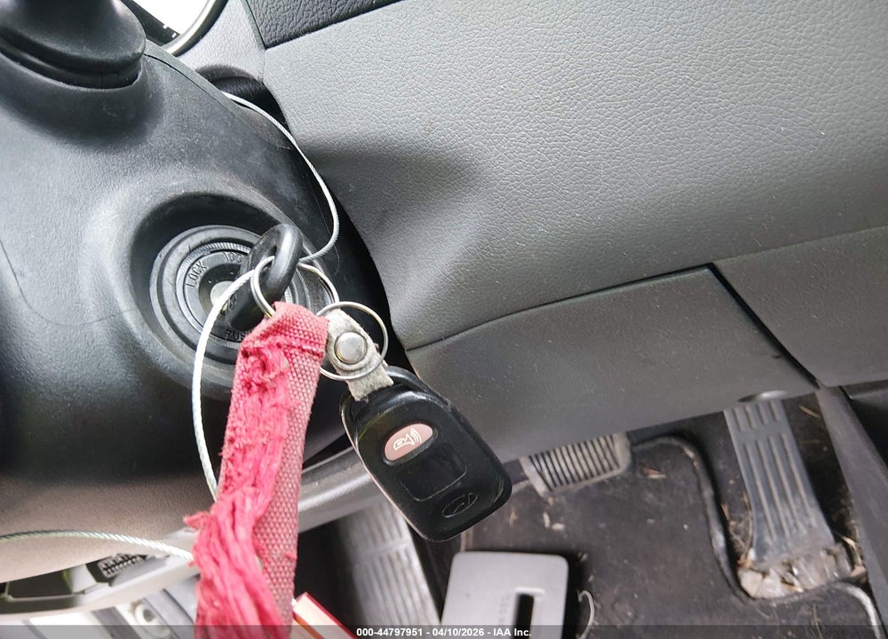 2014 HYUNDAI ELANTRA SE VIN: 5NPDH4AE1EH504112