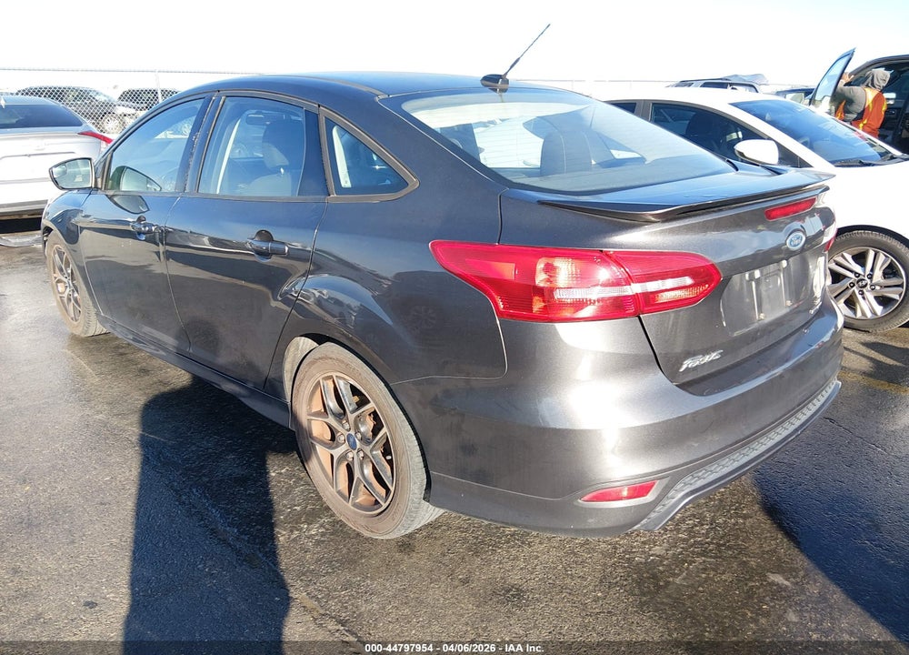 2015 FORD FOCUS SE VIN: 1FADP3F25FL357114