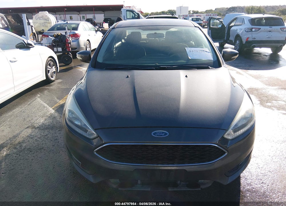 2015 FORD FOCUS SE VIN: 1FADP3F25FL357114
