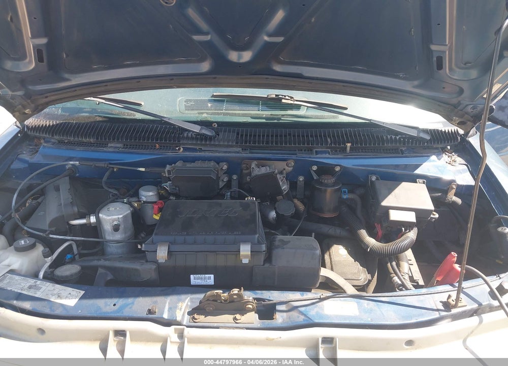 2002 CHEVROLET ASTRO VIN: 1GCDL19X22B135163