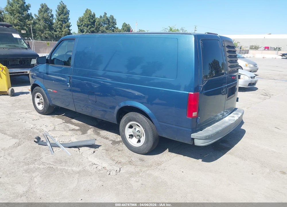 2002 CHEVROLET ASTRO VIN: 1GCDL19X22B135163