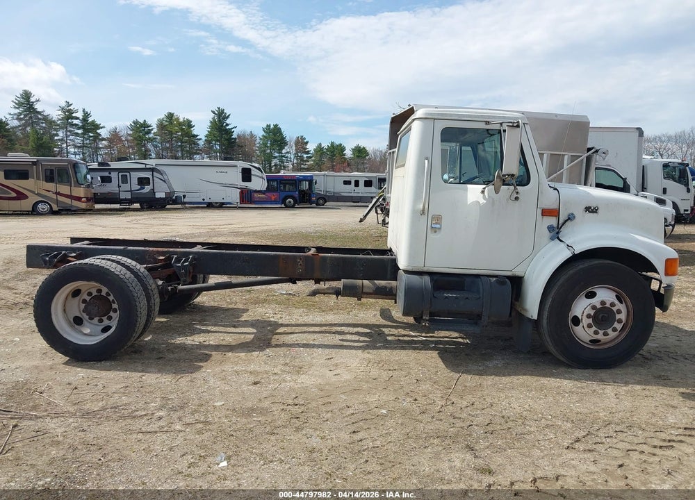 2000 INTERNATIONAL 4000 4700 VIN: 1HTSCABM2YH236011